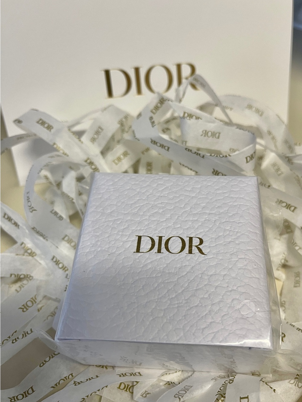 Dior NEW Hair Clip Gold Logo Sturdy Metal - Picture 8 of 8